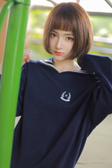 脱下肮脏的裙子